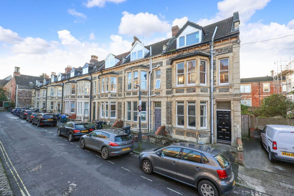 Property photo 2 of 13 External