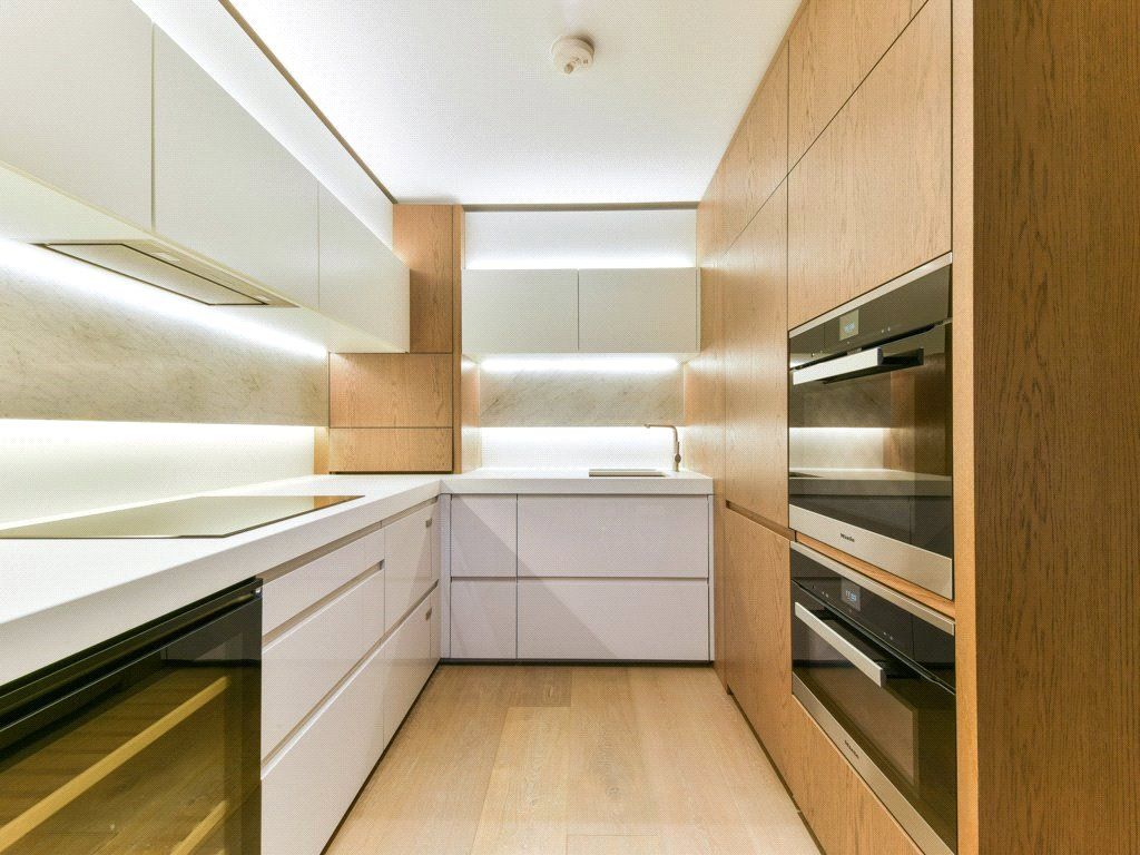 Property photo 2 of 13 Pearson Square