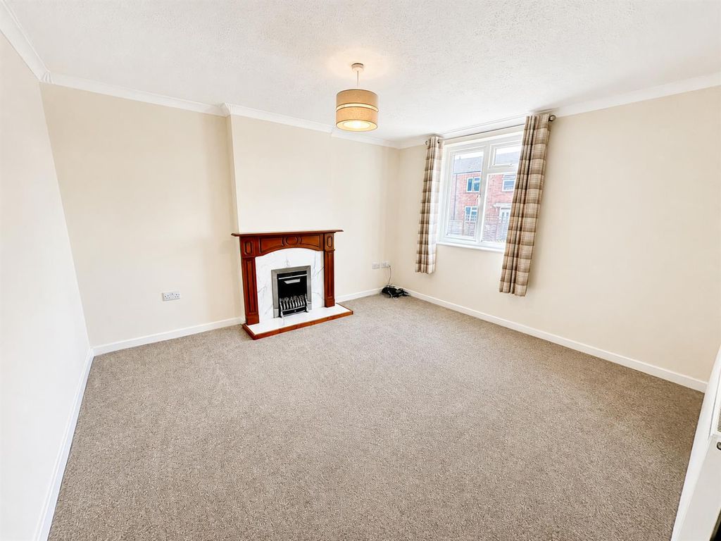 Property photo 3 of 24