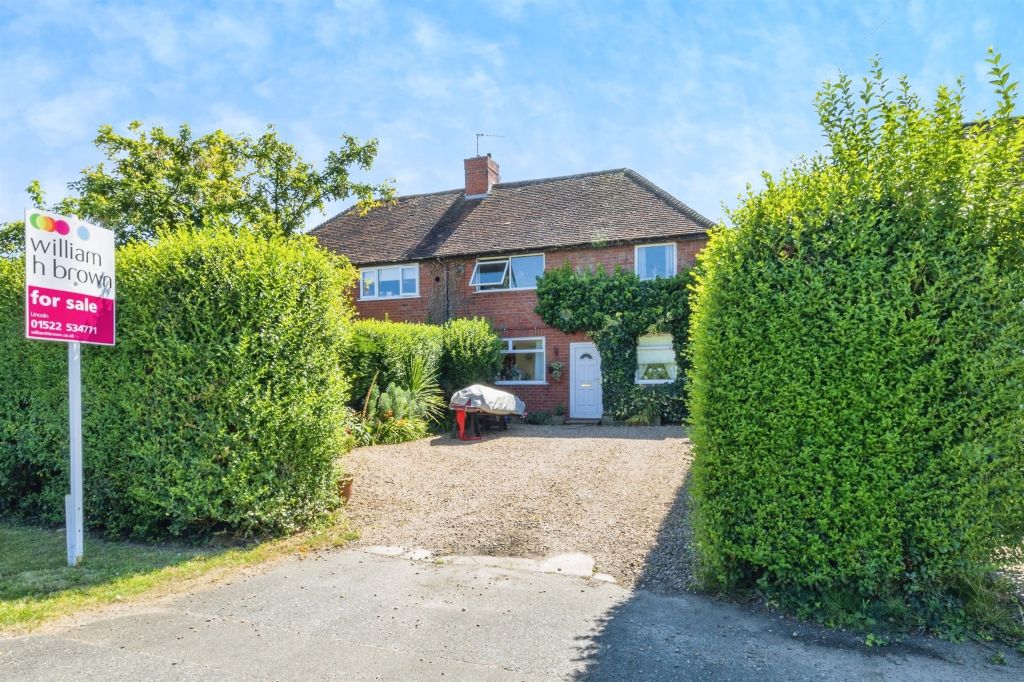 Property photo 1 of 3