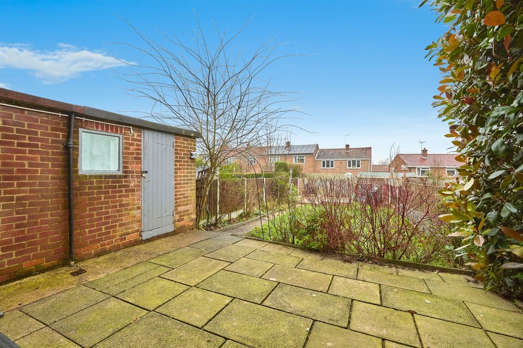 Property photo 3 of 19
