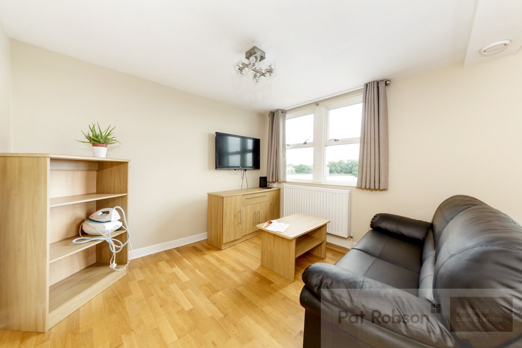 Property photo 1 of 6 7 Regent House621.Jp