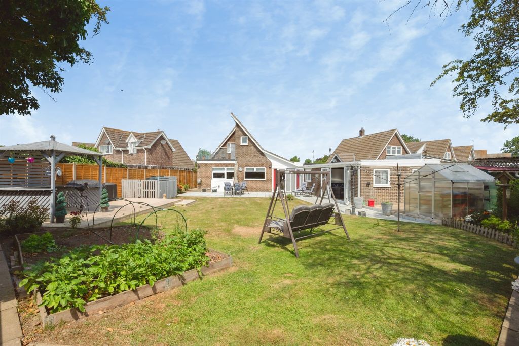 Property photo 2 of 20