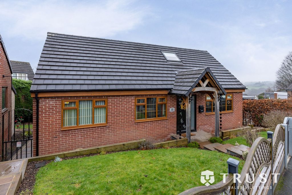 Property photo 1 of 44