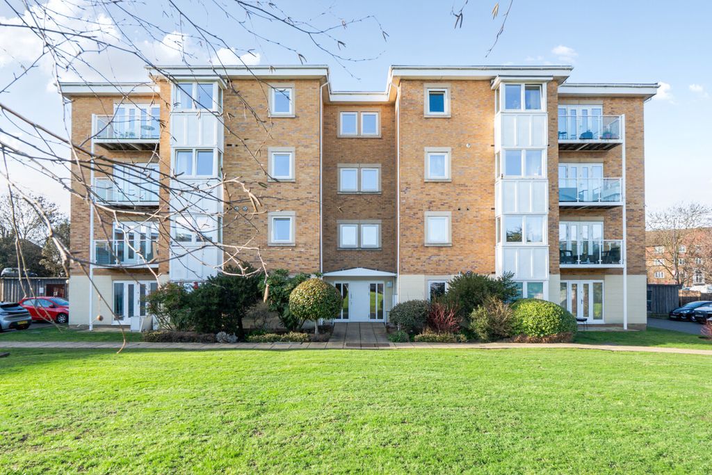 Property photo 1 of 7 1419330-1-699dc4c...