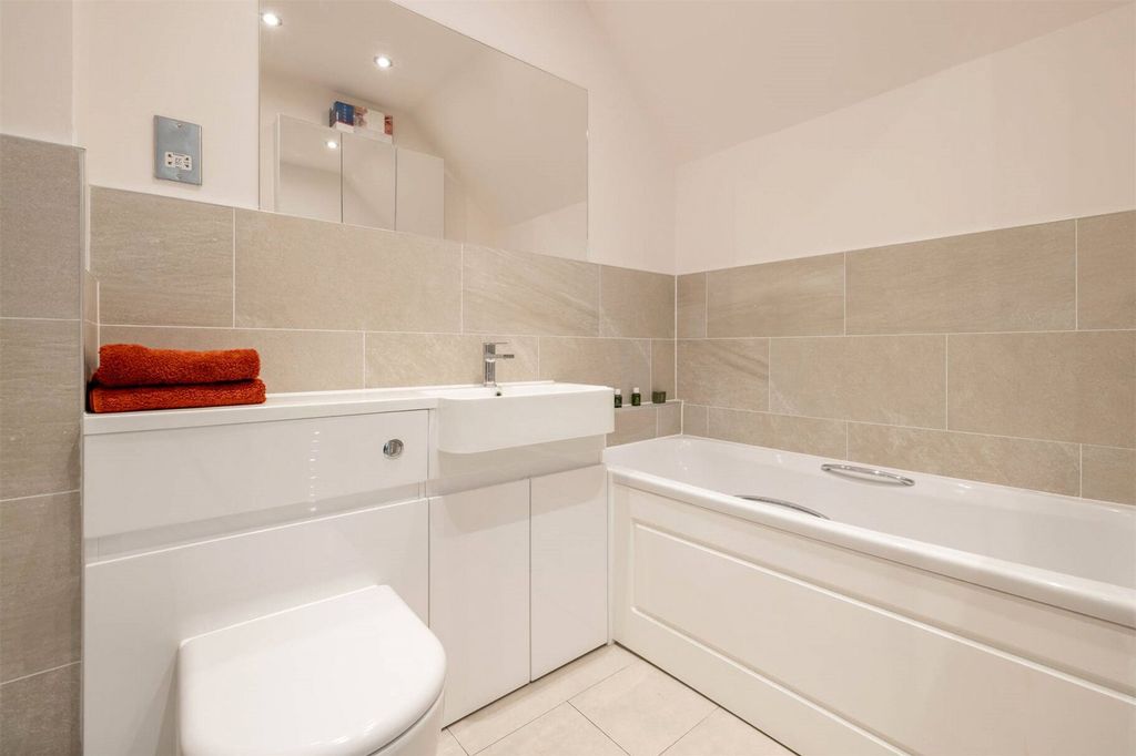 Additional image 8 of 3 bed flat for saleWest Mill Bank, Edinburgh EH13