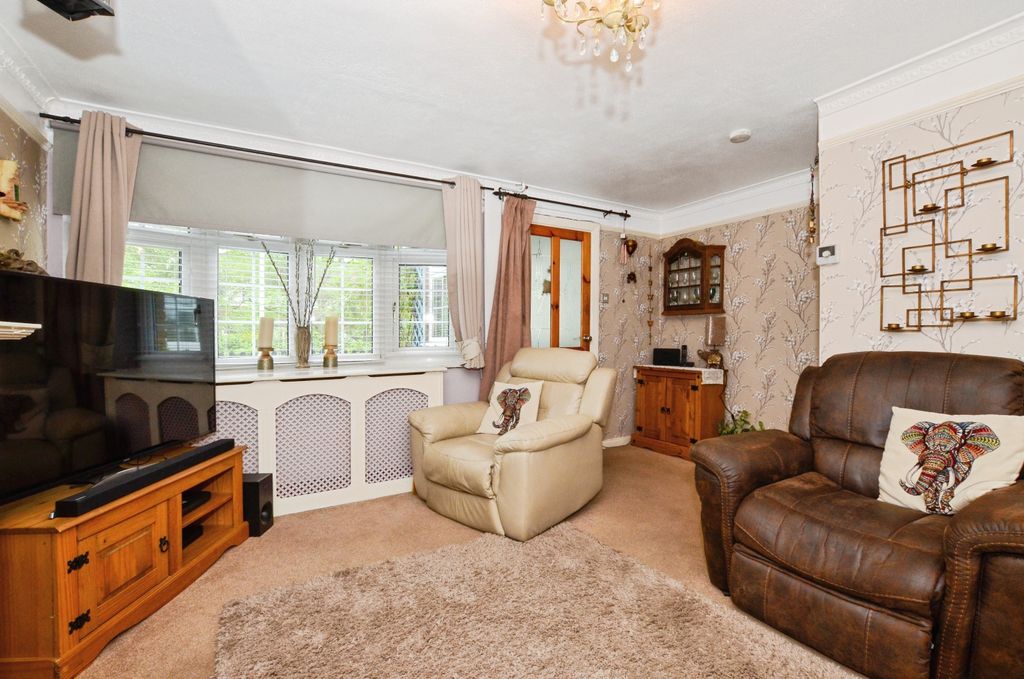 Property photo 3 of 17 Dsc_0743