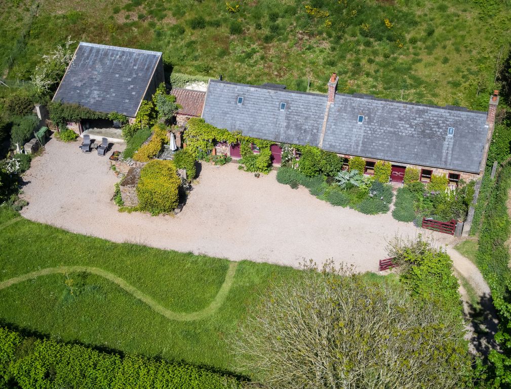 Property photo 1 of 20