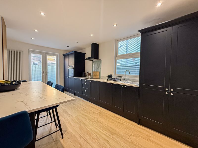 Property photo 2 of 22 Photo 9