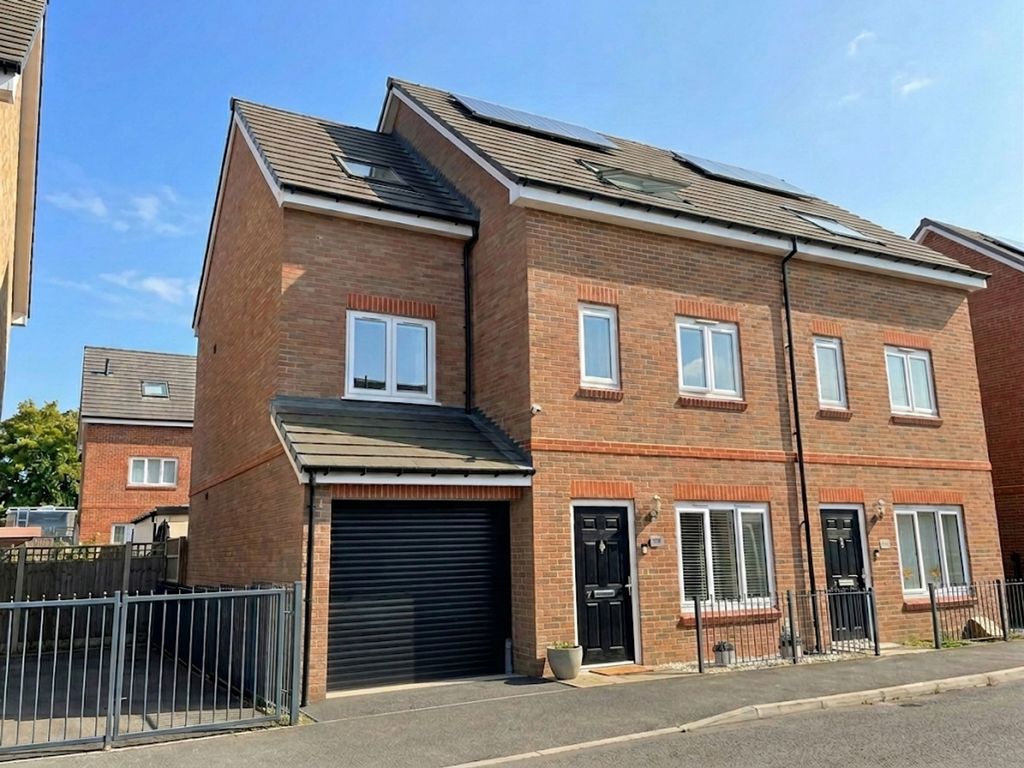 Property photo 1 of 23