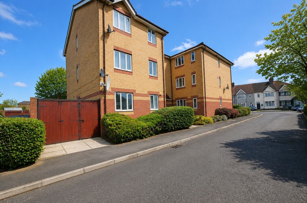 Property photo 1 of 12 3244080