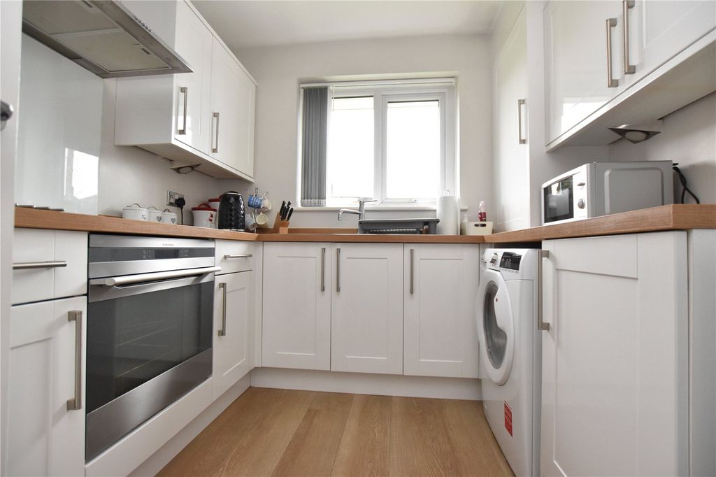 Property photo 2 of 14 Picture No. 08