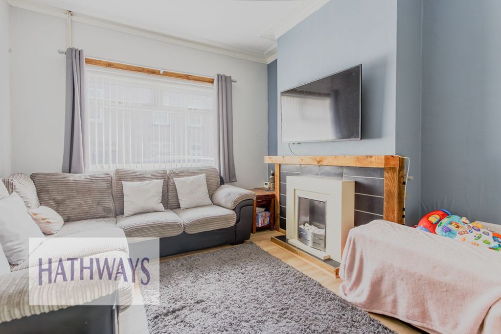 Property photo 3 of 37