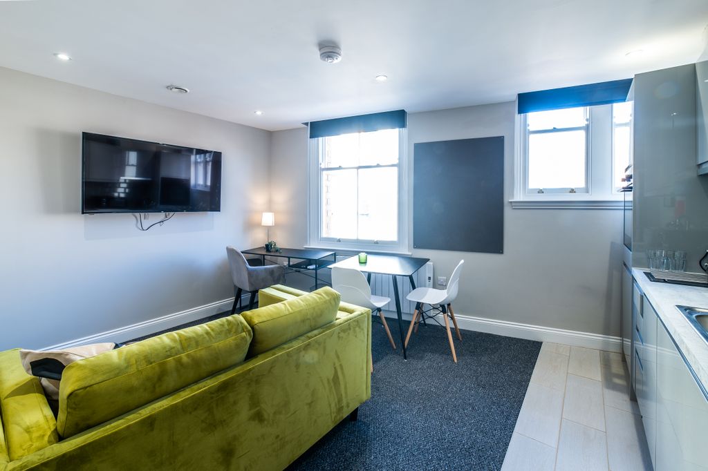 Property photo 1 of 11 Canning Place B215-003