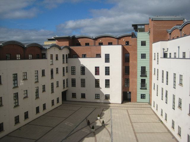 Property photo 1 of 2