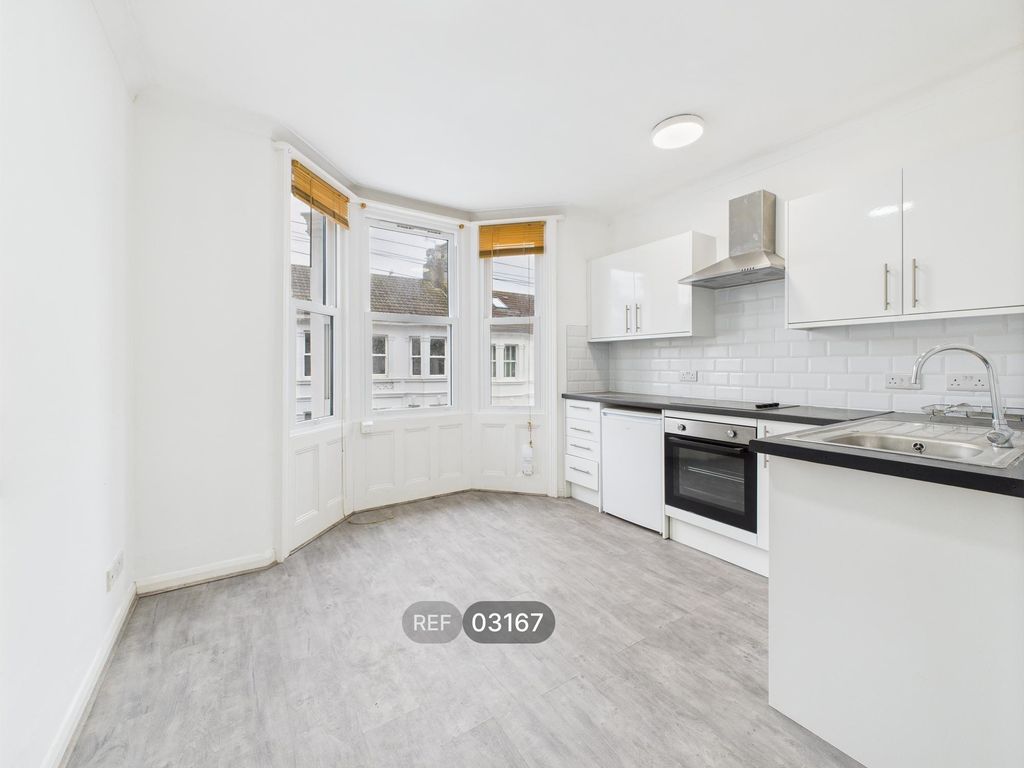 Property photo 2 of 5 Kitchen/Living Area