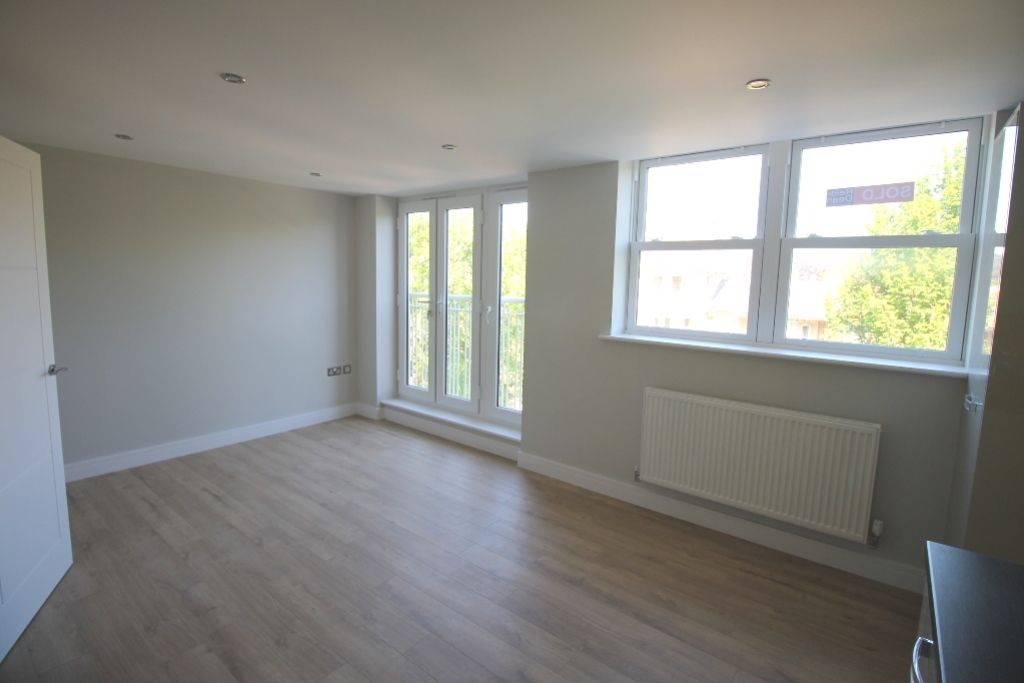 Property photo 3 of 6 Img_1536