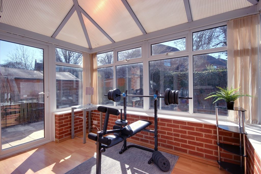 Property photo 2 of 18 1 Con B