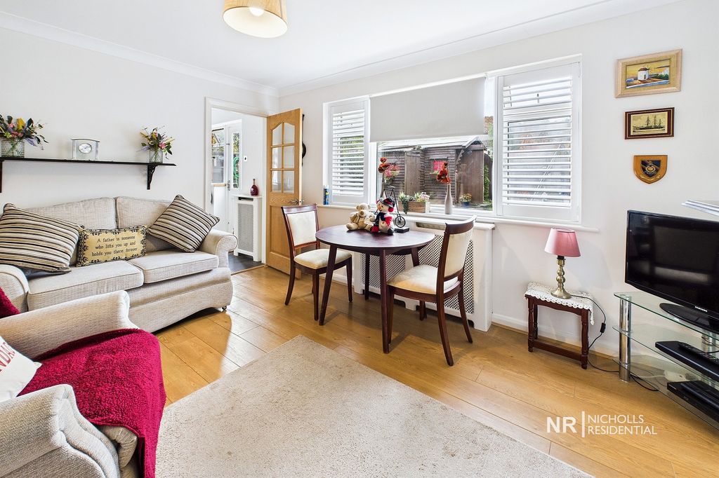 Property photo 2 of 11 Lounge-Dining Room