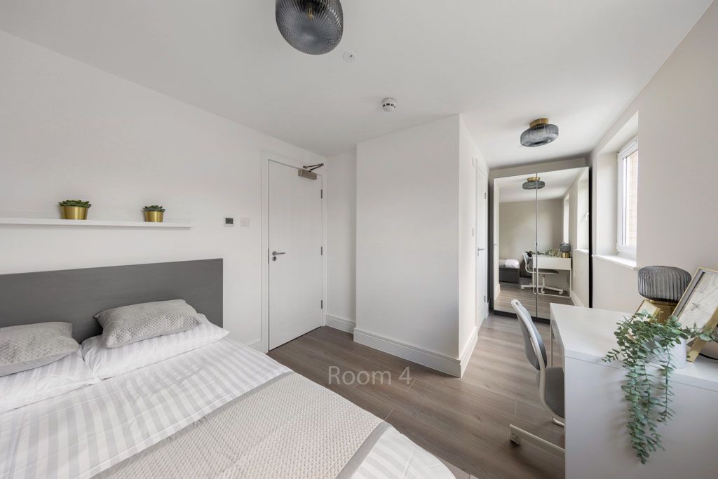 Property photo 2 of 3