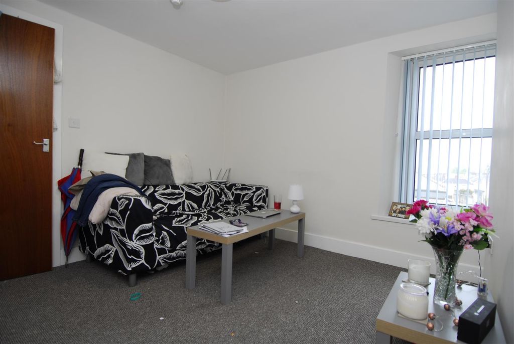 Property photo 2 of 5 15Wolsdonstf6002.Jpg