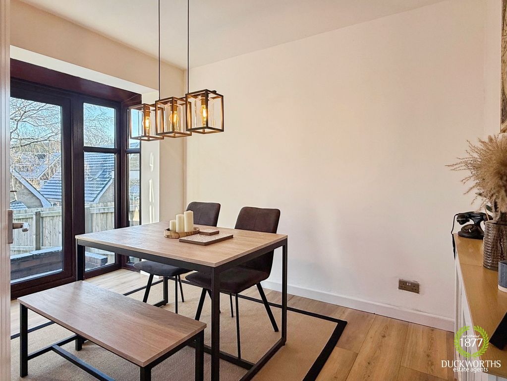 Property photo 3 of 39