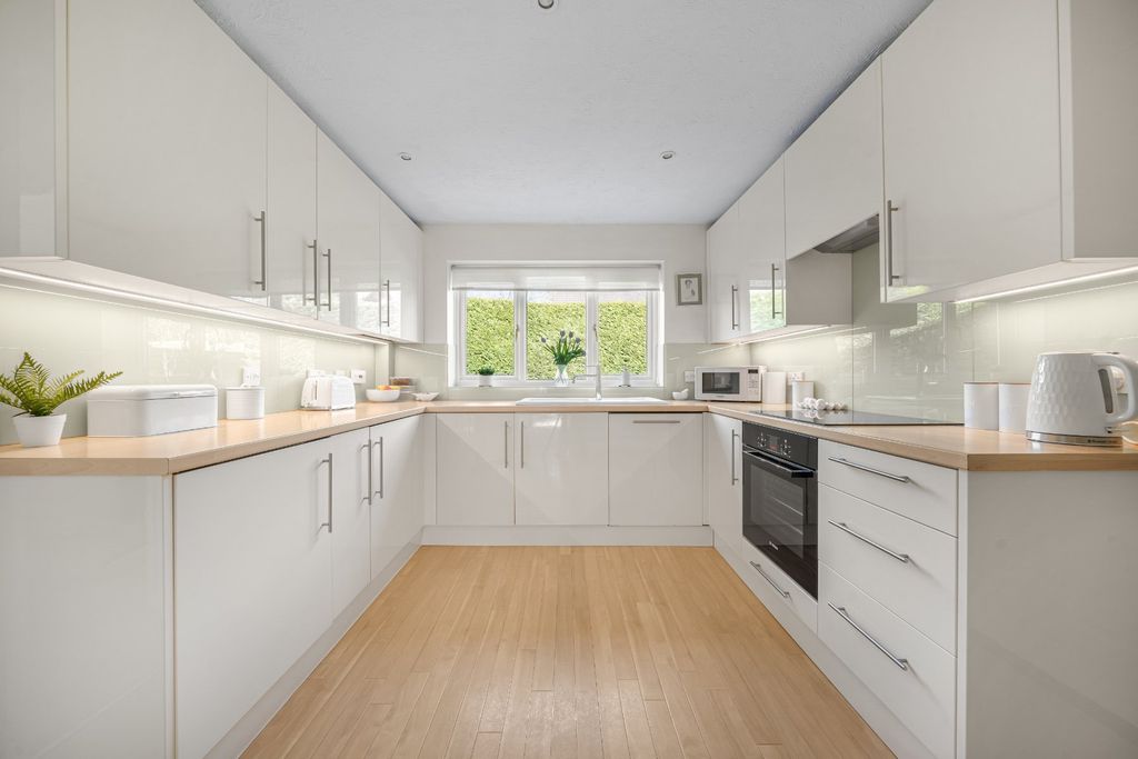 Property photo 2 of 23 Picture No. 02