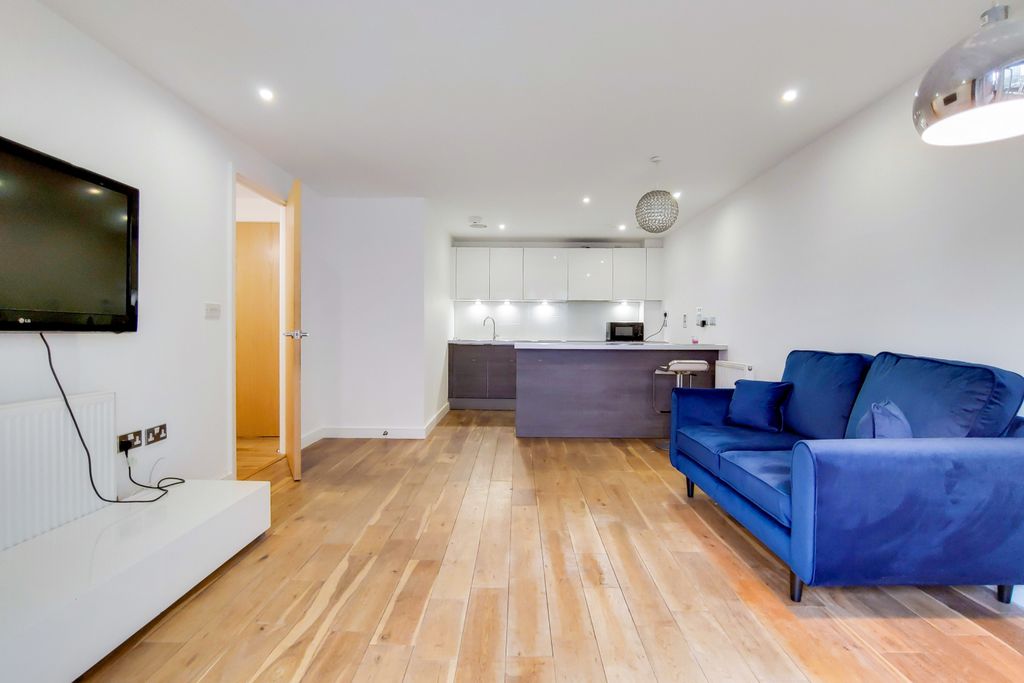 Property photo 2 of 13