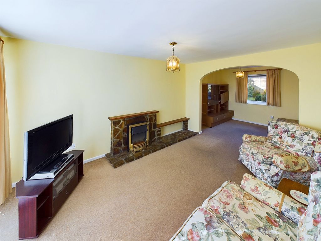 Property photo 3 of 11 Gallery