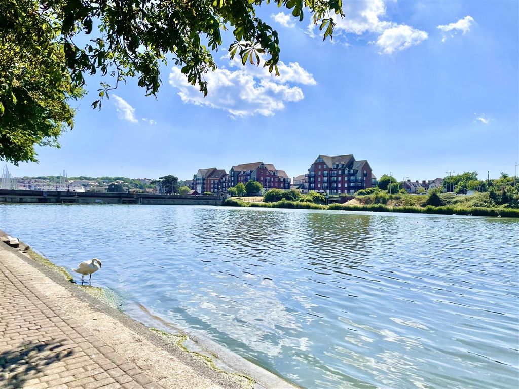 Property photo 3 of 22 Img_6482.Jpeg