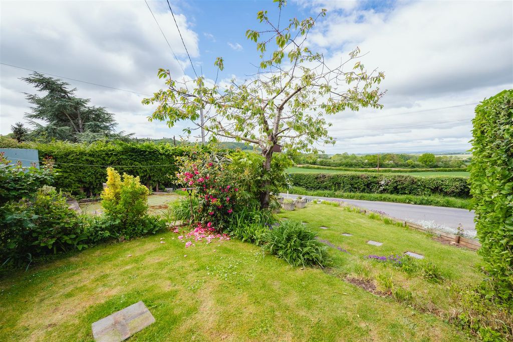 Property photo 2 of 19