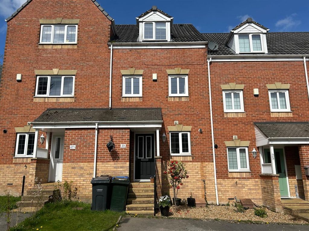 Property photo 1 of 15 External