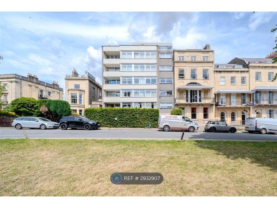 Property photo 1 of 16 Harley Court