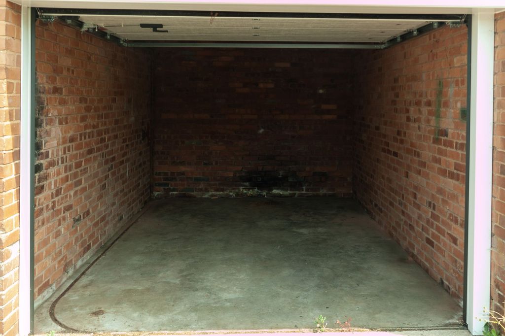 Property photo 2 of 3