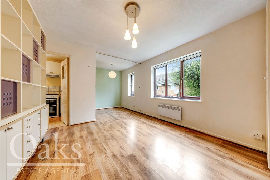 Property photo 2 of 8 Picture No. 03