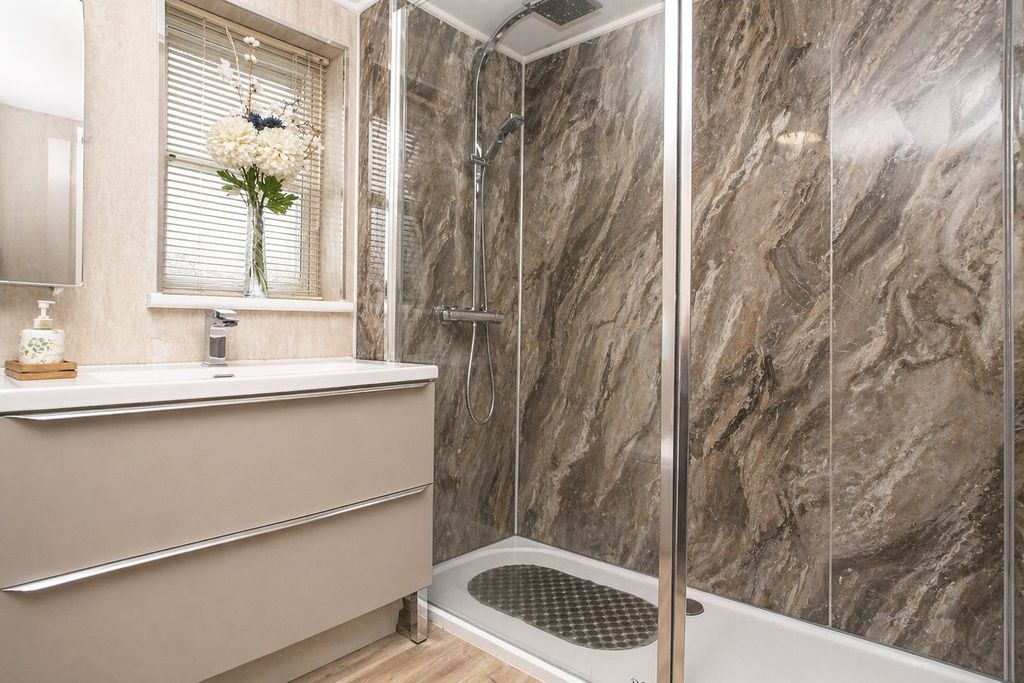 Property photo 3 of 12 Shower Room