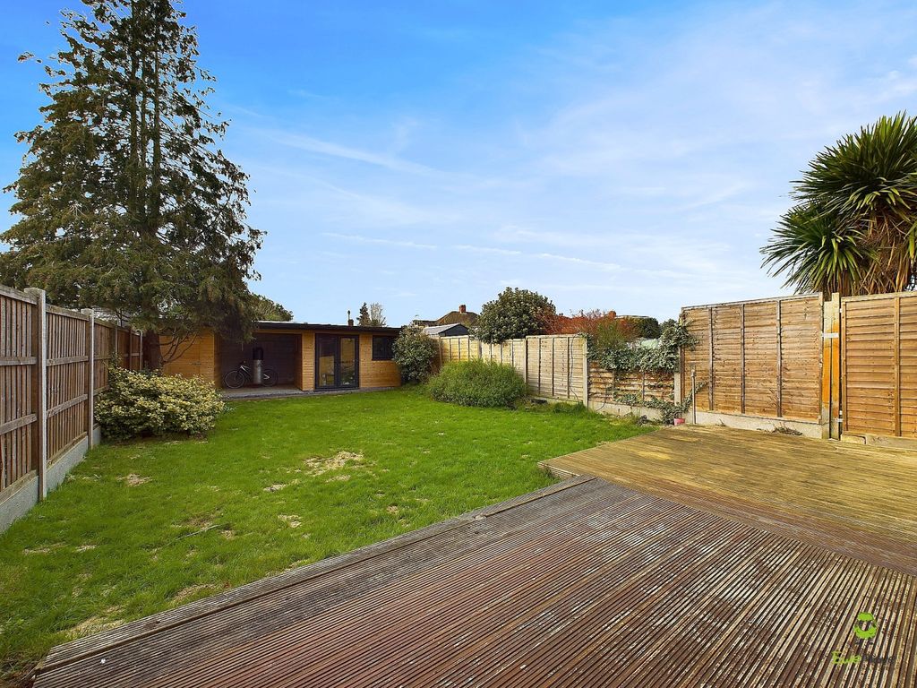 Property photo 1 of 24 Presented By Nicoleta At Ewemove Bexleyheath And D