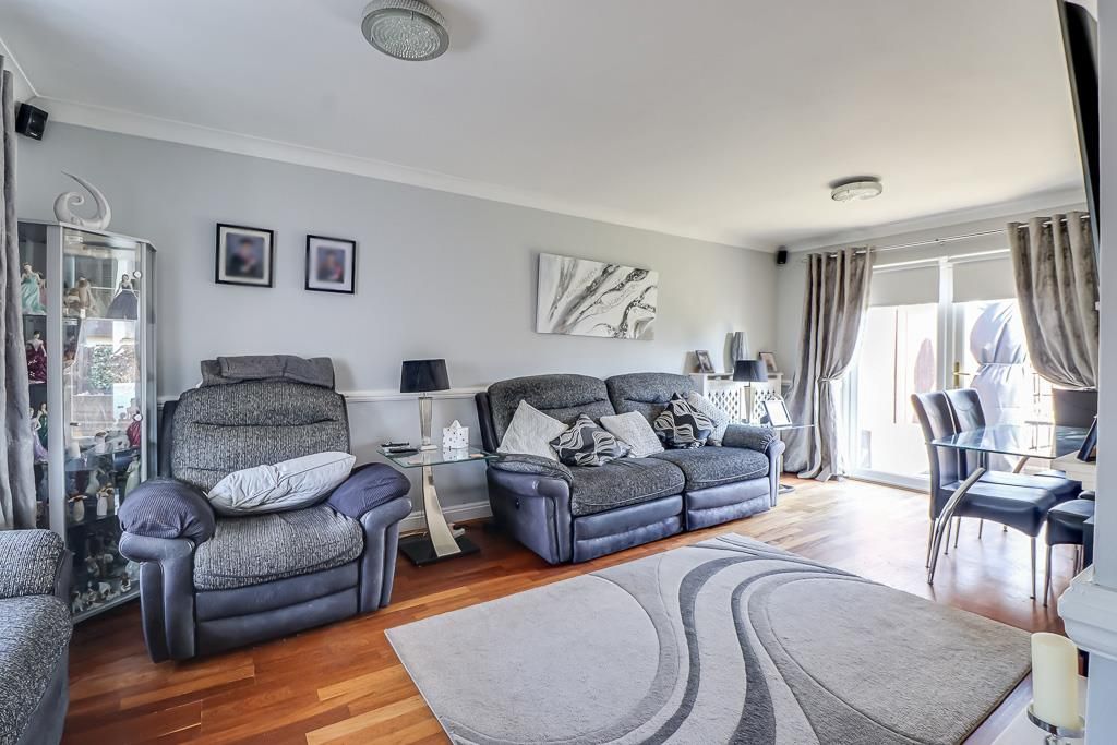 Property photo 2 of 20 Lounge/Diner