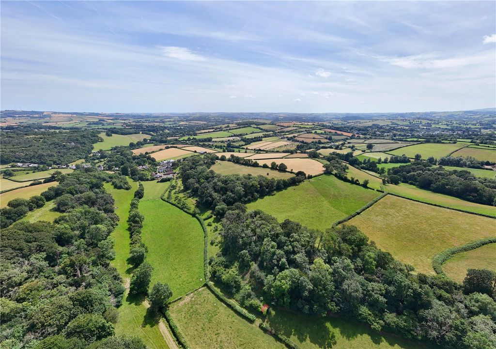 Property photo 2 of 19 Picture No. 06