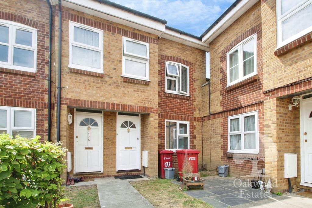Property photo 1 of 9