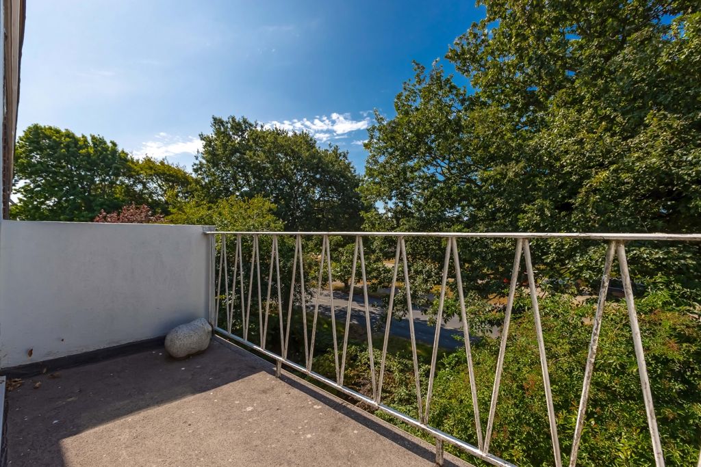 Property photo 2 of 12 Sunningdale_5
