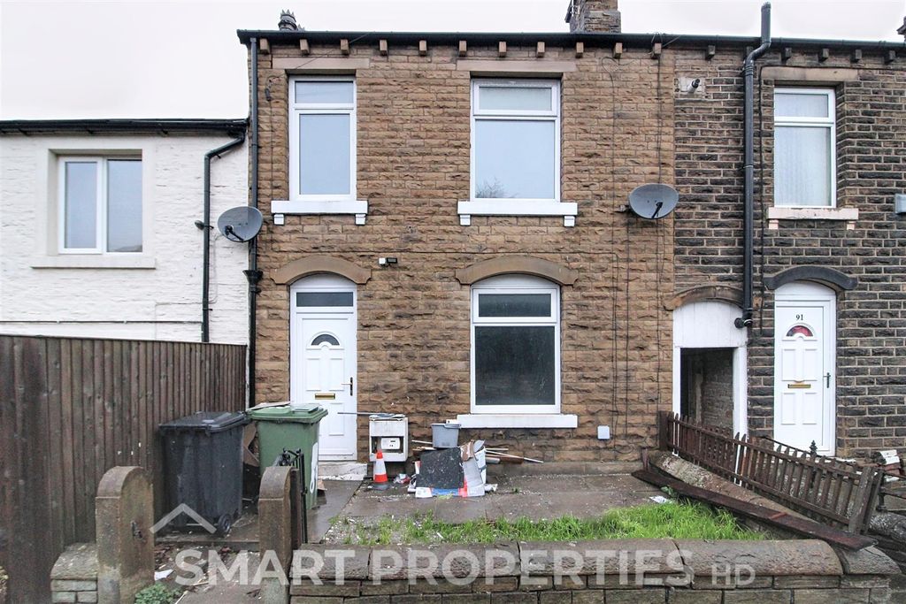 Property photo 1 of 8 89-Fartown-Green_00003.Jpeg