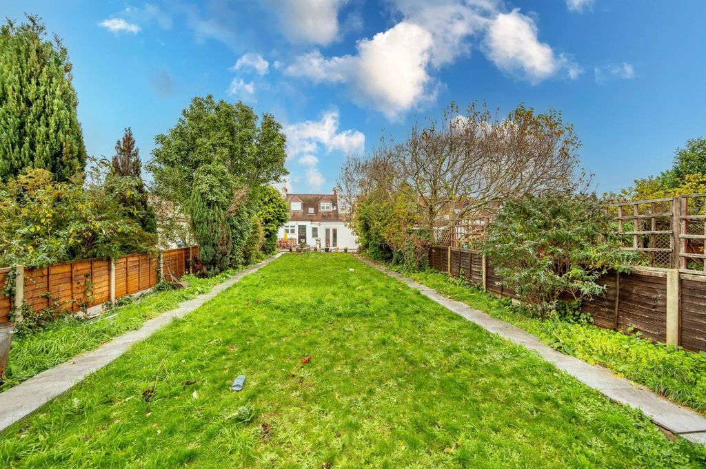 Property photo 3 of 11