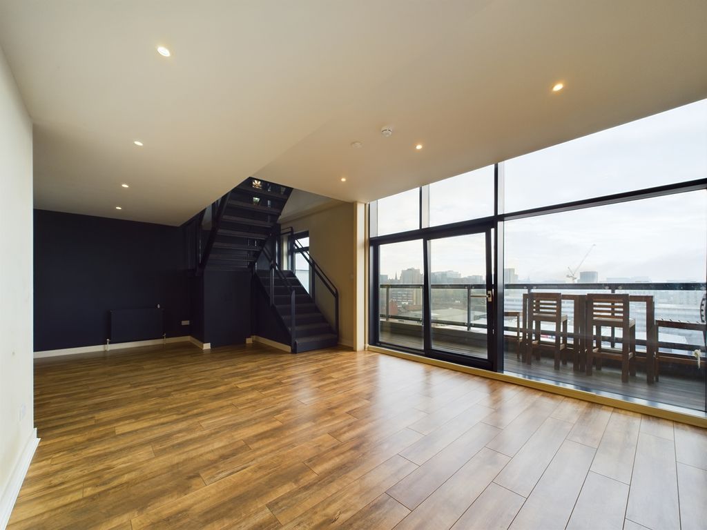 Property photo 1 of 25