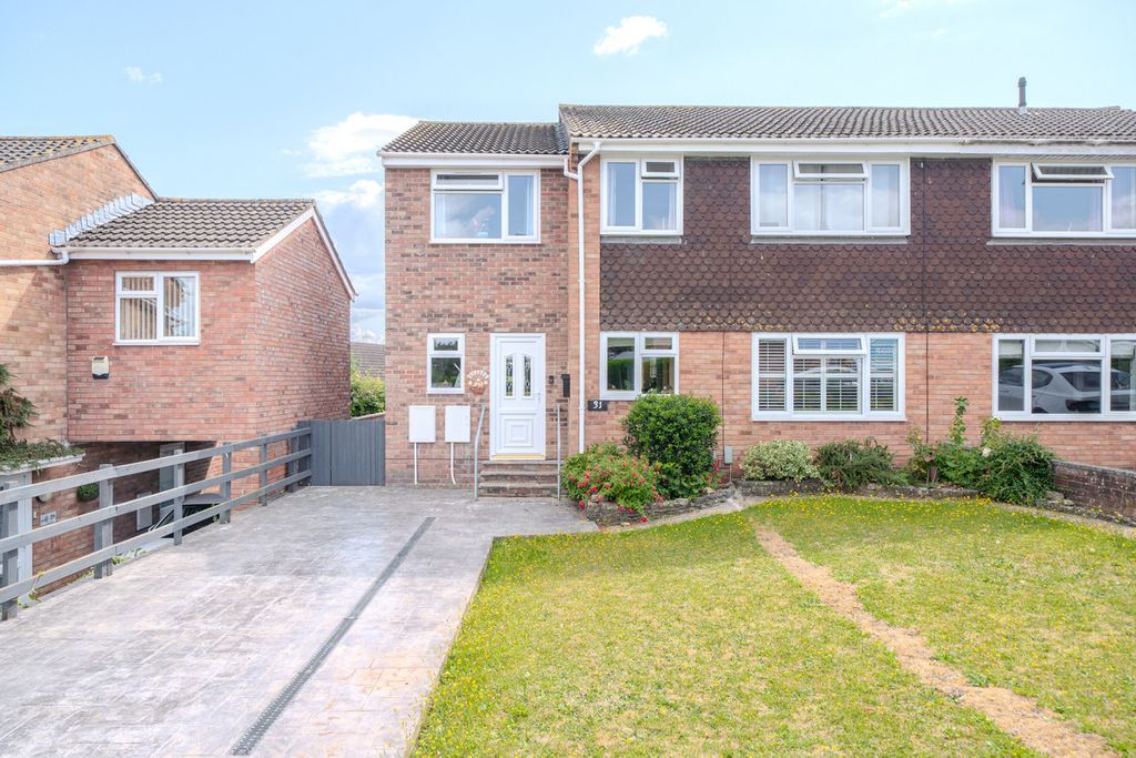 Property photo 1 of 30