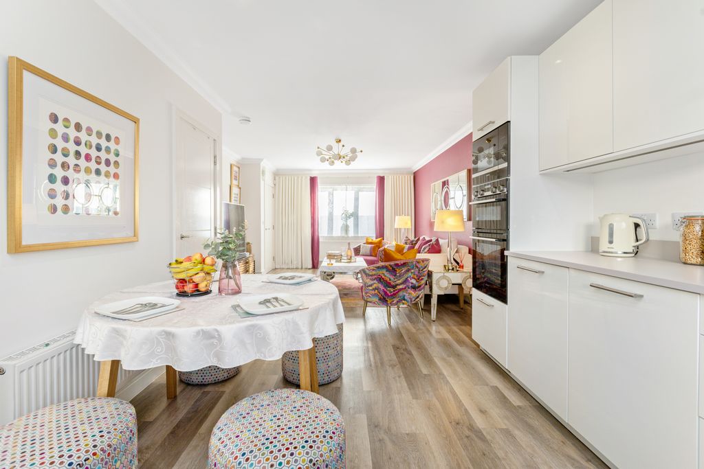 Property photo 2 of 21 Property Image 2