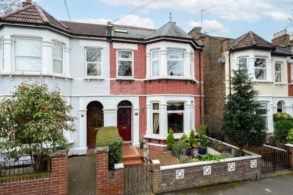 Property photo 2 of 22 Picture No. 03