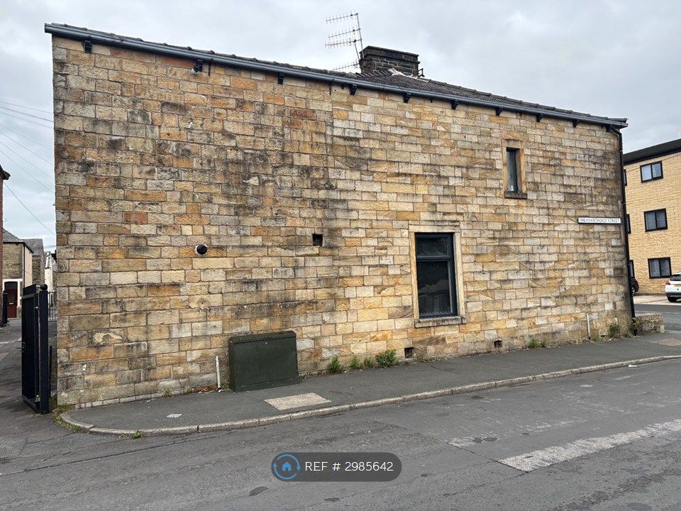 Property photo 2 of 12