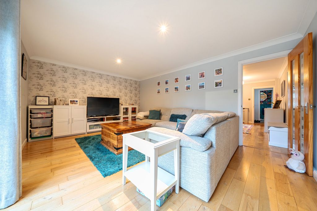 Property photo 2 of 24 Reception