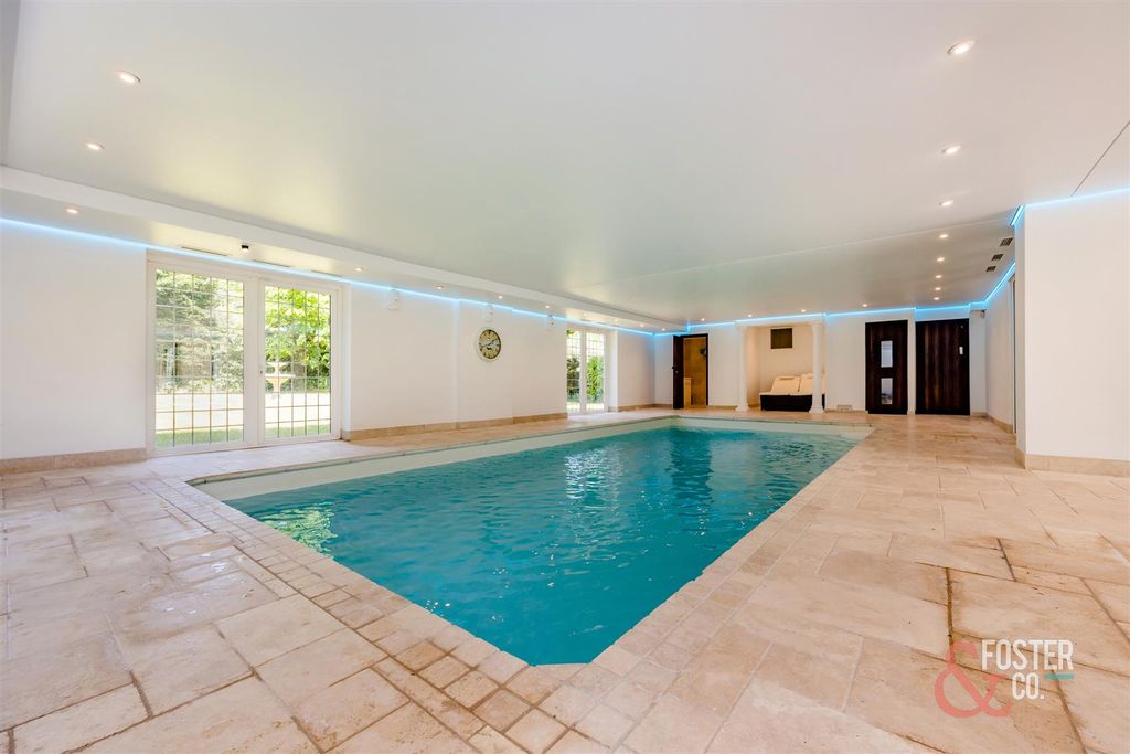 Property photo 3 of 34 Withdean Road, 15-40.Jpg